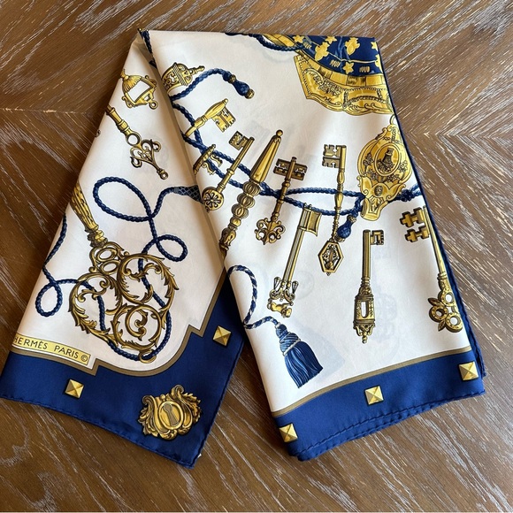 Authentic Hermes Scarf - Picture 10 of 12